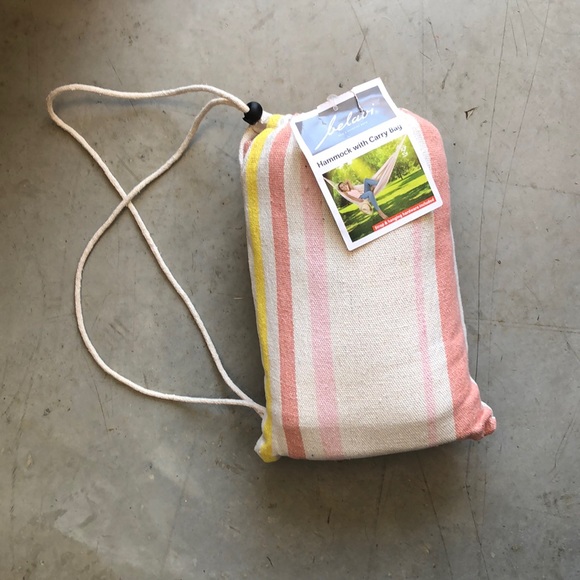 New Belavi Hammock with Carry Bag and Straps with Hanging Hardware - Picture 2 of 3